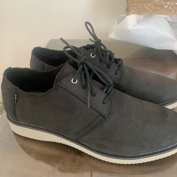 Men’s brand new size 9 1/2 Tom’s shoes - Picture 1 of 4